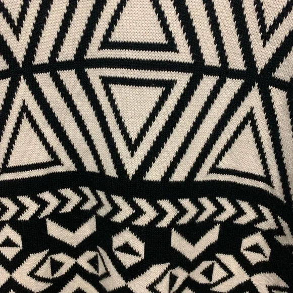 BCBG Holland Roden Black and white sweater Dress XS/S - Picture 7 of 9